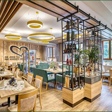 Гостевой дом Fruehstuecks Ebner-hollerer 3*