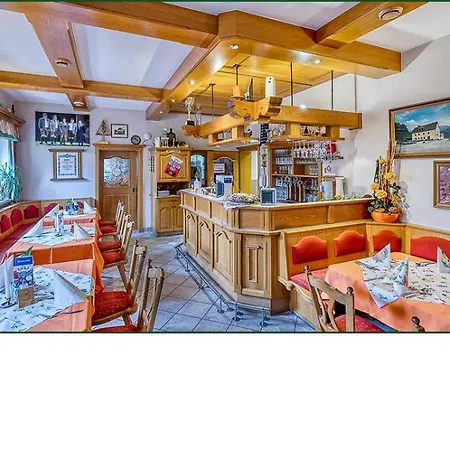 Гостевой дом Fruehstuecks Ebner-hollerer 3*