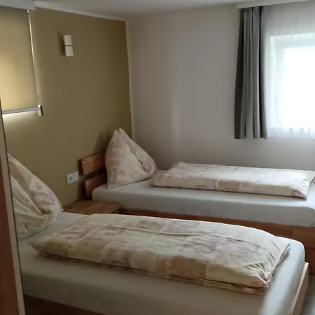 Fruehstuecks Ebner-hollerer Гостевой дом 3*